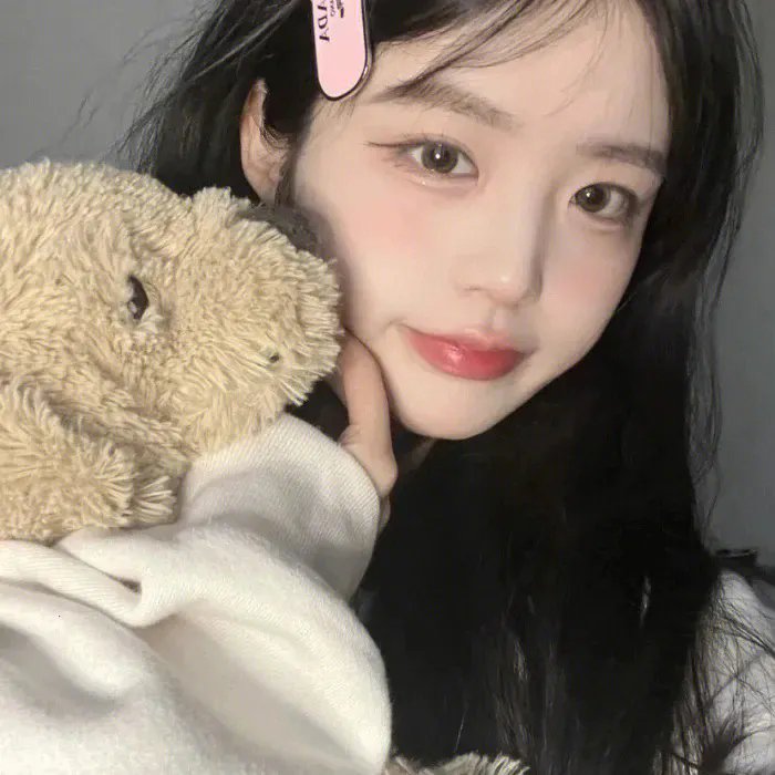 怪物少女妮莫娜 海报